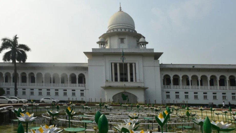 এবার কক্সবাজারে ভোটার হওয়া রোহিঙ্গাদের তালিকা চেয়েছেন হাইকোর্ট